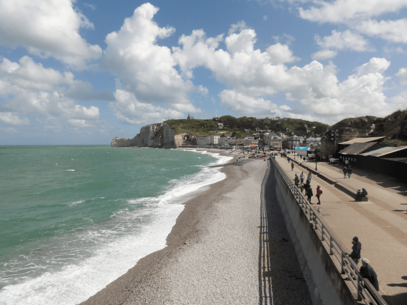 Etretat promenade
